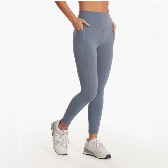 🌟 NWT 🌟 Vuori Studio‎ Pocket Leggings-Short - Picture 3 of 4